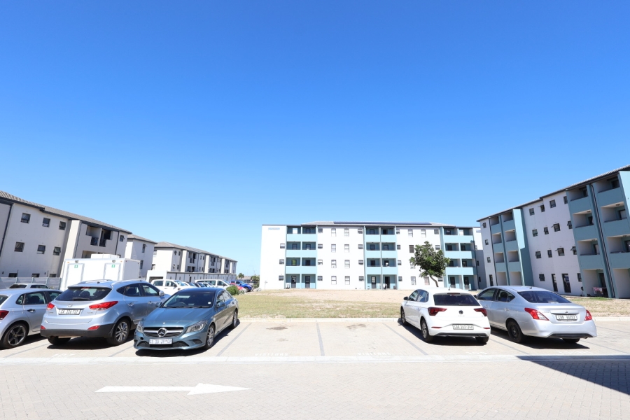 2 Bedroom Property for Sale in Parklands Western Cape